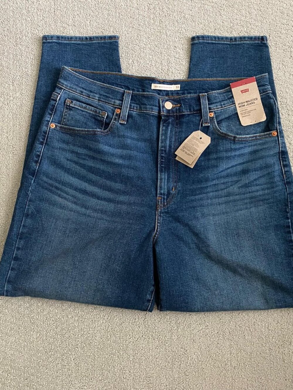 NWT Women's Levi's High Rise High Waisted Mom Jeans, Dark Blue, Size 33x29